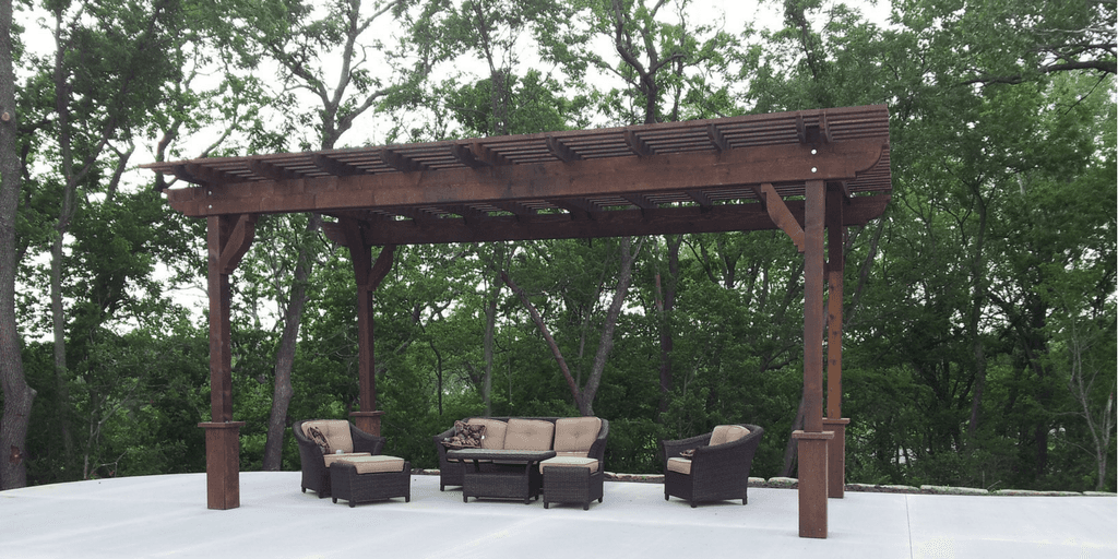 pergola on patio with outdoor furniture