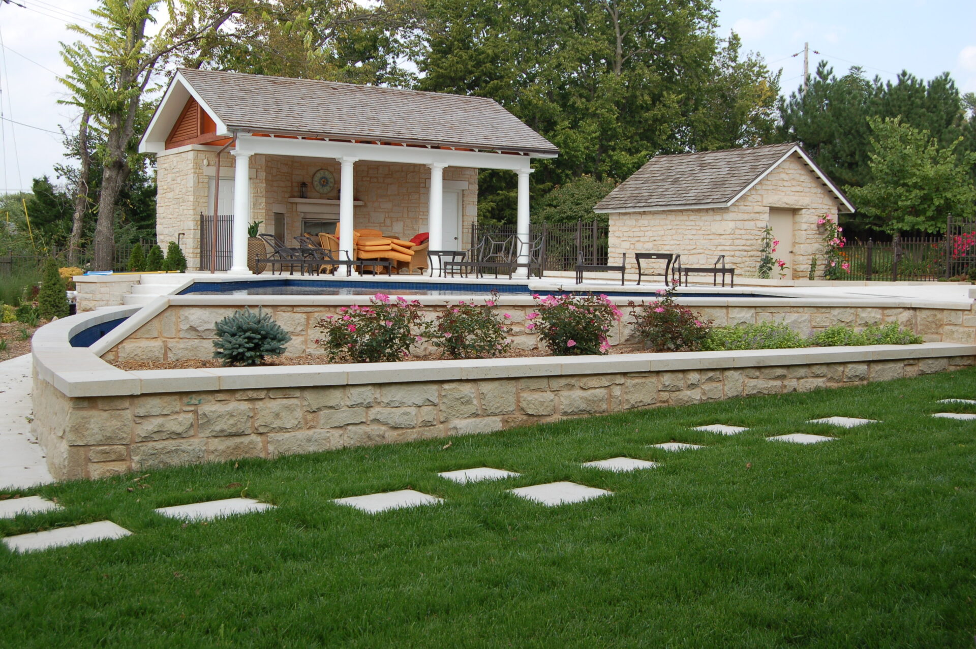 Landscaping & Lawn Care Services